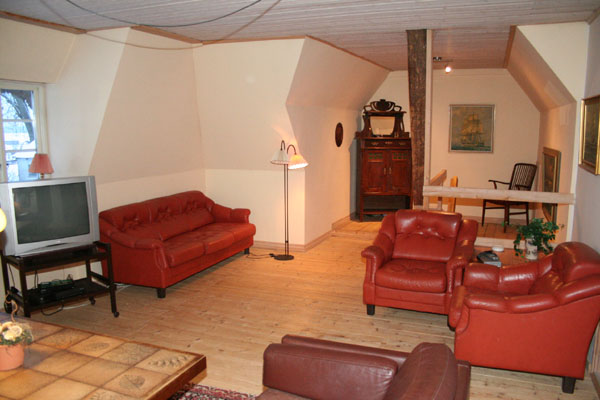 Apartment 7726