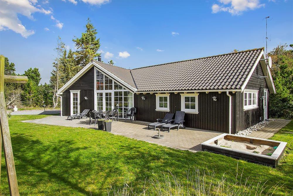 Holiday home in Blavand for 10 persons