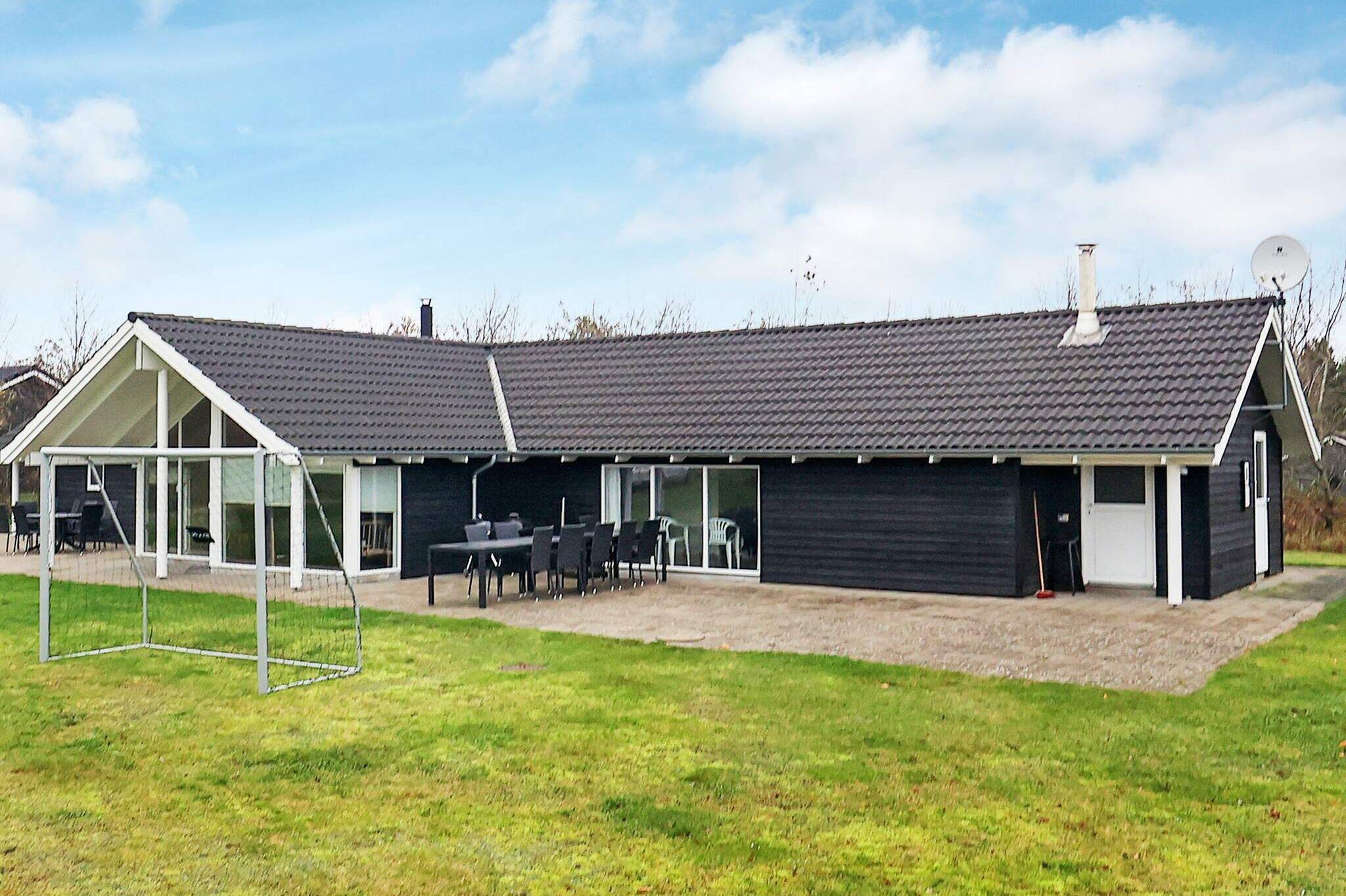 Holiday home in Hojslev for 14 persons